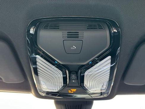 Used 2022 BMW X5 xDrive45e w/ M Sport Package image 18