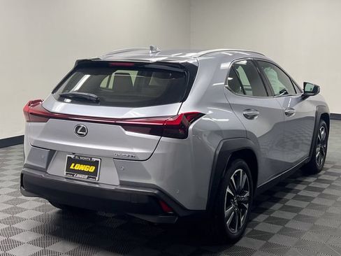 Certified 2024 Lexus UX 250h FWD image 5