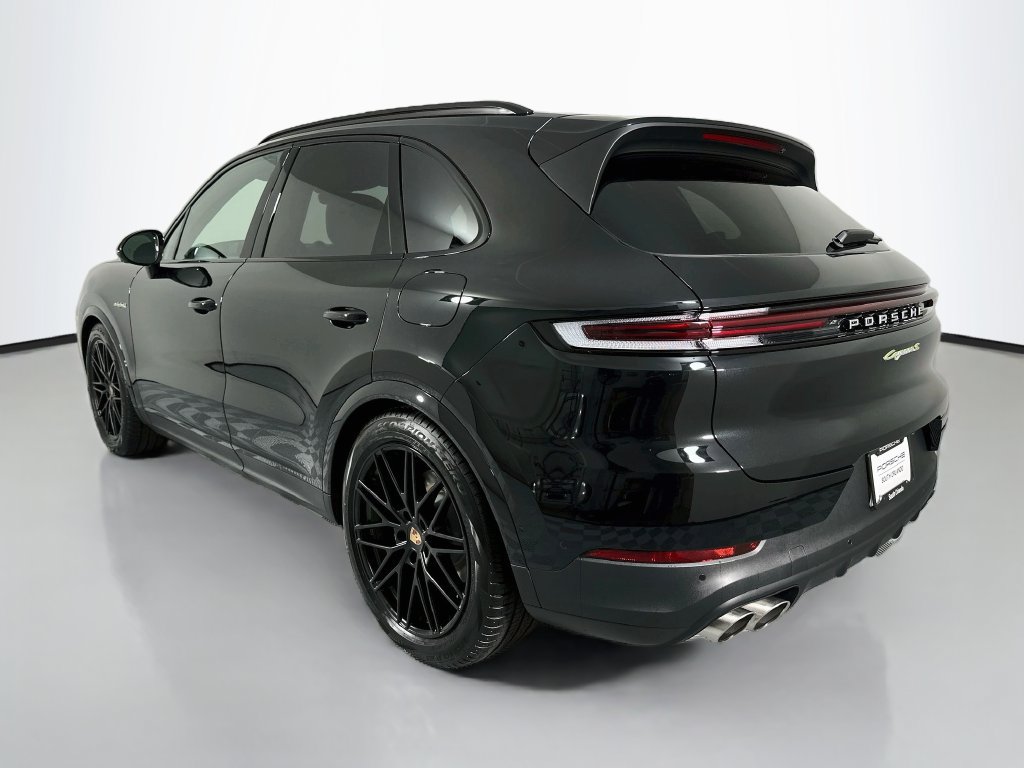 New 2026 Porsche Cayenne S AWD/4WD image 3