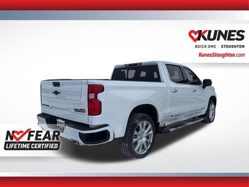 Used 2024 Chevrolet Silverado 1500 High Country w/ High Country Premium Package AWD/4WD image 11