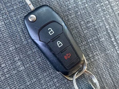 Used 2023 Ford F150 XLT w/ XTR Package image 25