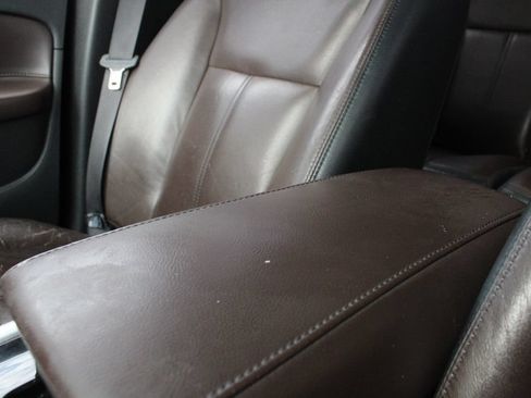 Used 2013 Ford Edge Limited AWD/4WD image 17