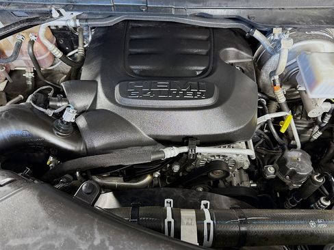 Used 2024 RAM 2500 Big Horn image 39