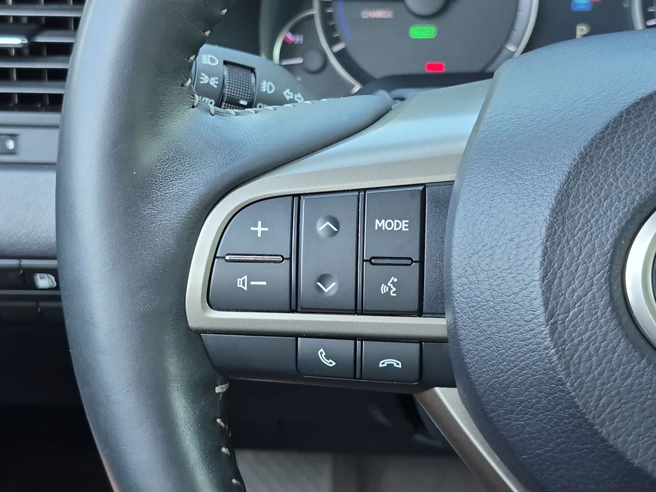 Used 2019 Lexus RX 450h AWD w/ Navigation Package image 19