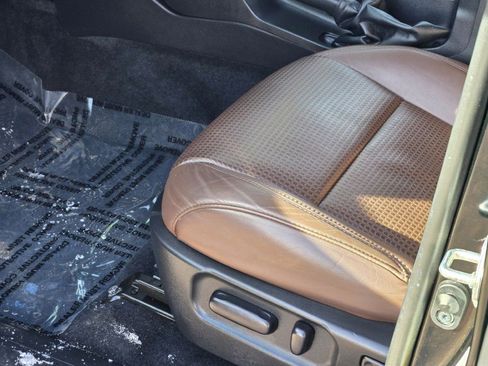 Used 2022 Toyota Tacoma Limited image 20