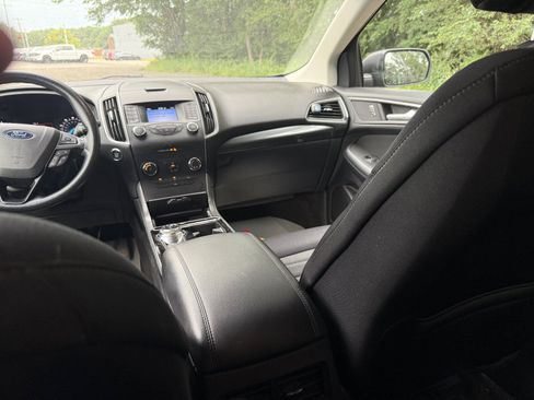 Used 2019 Ford Edge SE AWD/4WD image 21