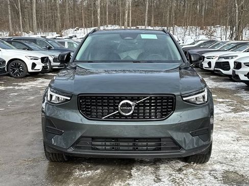 New 2026 Volvo XC40 B5 Core w/ Protection Package Premier AWD/4WD image 6
