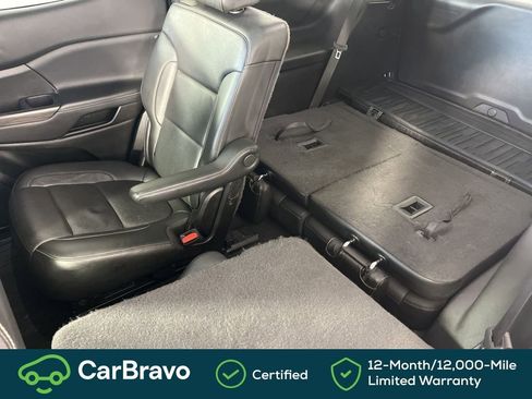 Certified 2020 GMC Acadia SLT AWD/4WD image 24