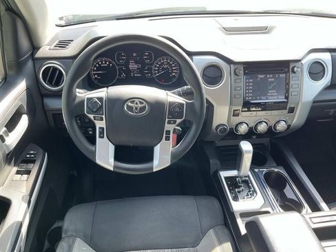 Used 2018 Toyota Tundra SR5 w/ SR5 Upgrade Package image 12