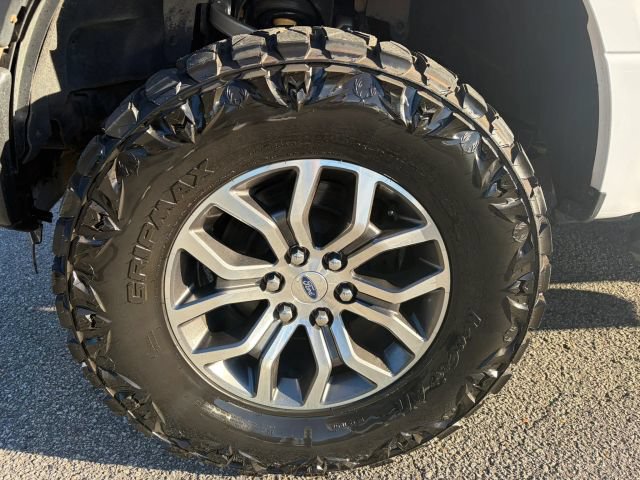 Used 2016 Ford F150 XL w/ Equipment Group 101A Mid AWD/4WD image 9
