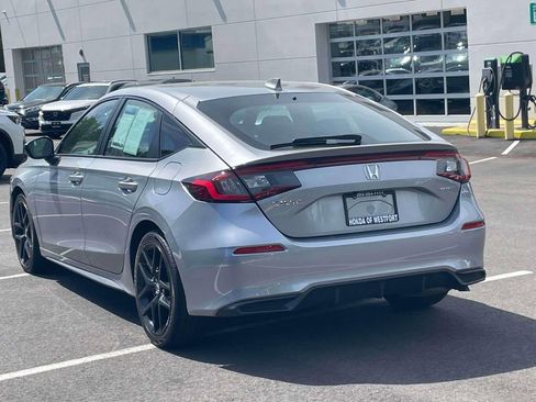 Used 2022 Honda Civic Sport image 6