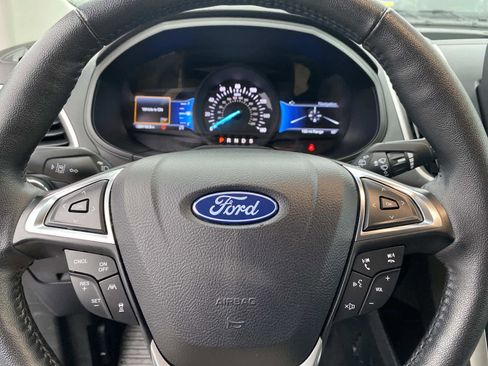 Used 2024 Ford Edge SEL image 15