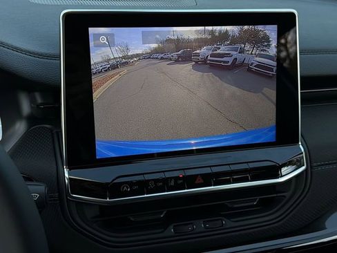 New 2026 Jeep Compass Latitude image 21