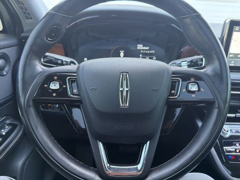 Used 2022 Lincoln Corsair Reserve w/ Luxury Package FWD image 27