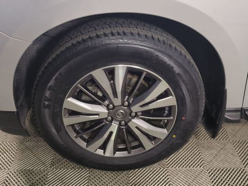 Used 2018 Nissan Pathfinder SV w/ Cargo Package image 11