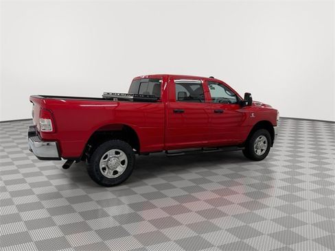 Used 2024 RAM 2500 Tradesman w/ Chrome Appearance Group image 12