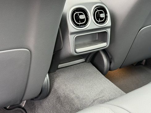 New 2026 Mercedes-Benz C 300 C300 4MATIC image 12