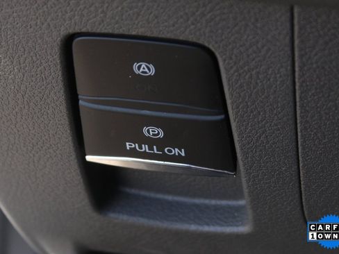 Used 2023 Ford Transit 350 XLT image 17