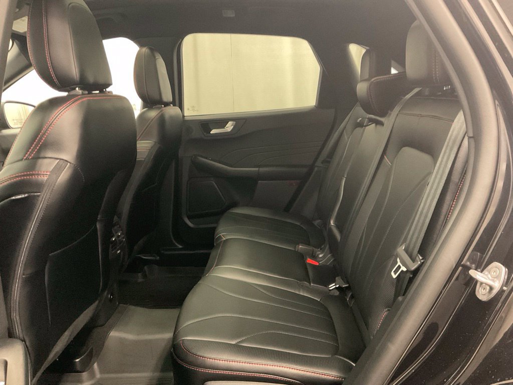 Used 2025 Ford Escape ST-Line Elite w/ Premium Technology Package AWD/4WD image 33