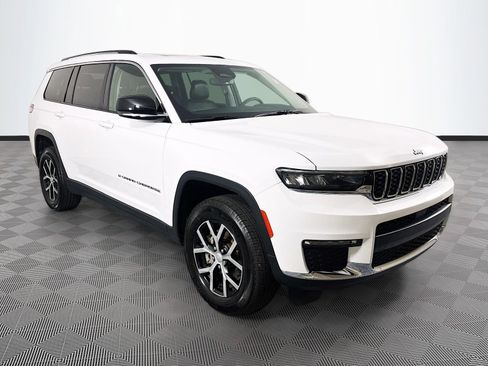 Used 2024 Jeep Grand Cherokee L Limited AWD/4WD image 1
