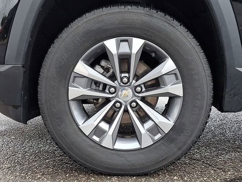 Used 2025 Chevrolet Equinox LT FWD image 8
