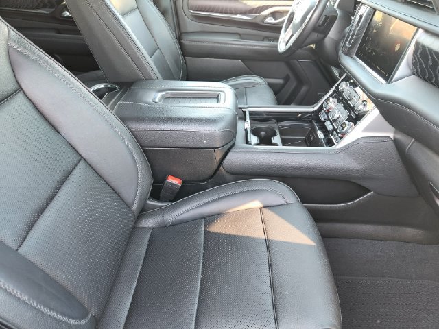 Used 2023 GMC Yukon Denali AWD/4WD image 14