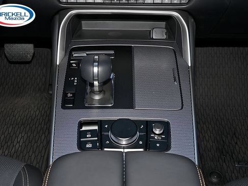 Used 2026 MAZDA CX-90 Plug-In Hybrid w/ Preferred AWD/4WD image 26