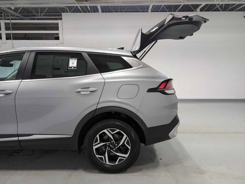 Certified 2024 Kia Sportage LX AWD/4WD image 11