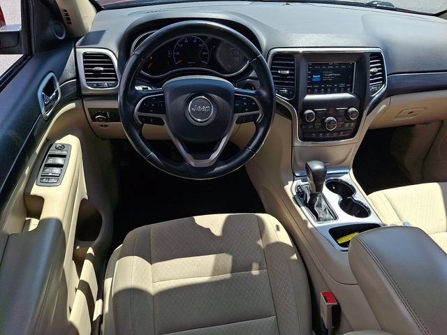 Used 2021 Jeep Grand Cherokee Laredo AWD/4WD image 11