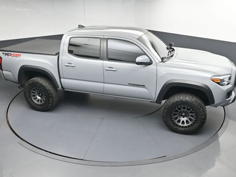 Used 2019 Toyota Tacoma TRD Off-Road AWD/4WD image 35