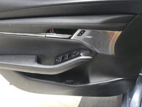 Used 2023 MAZDA MAZDA3 s FWD image 19