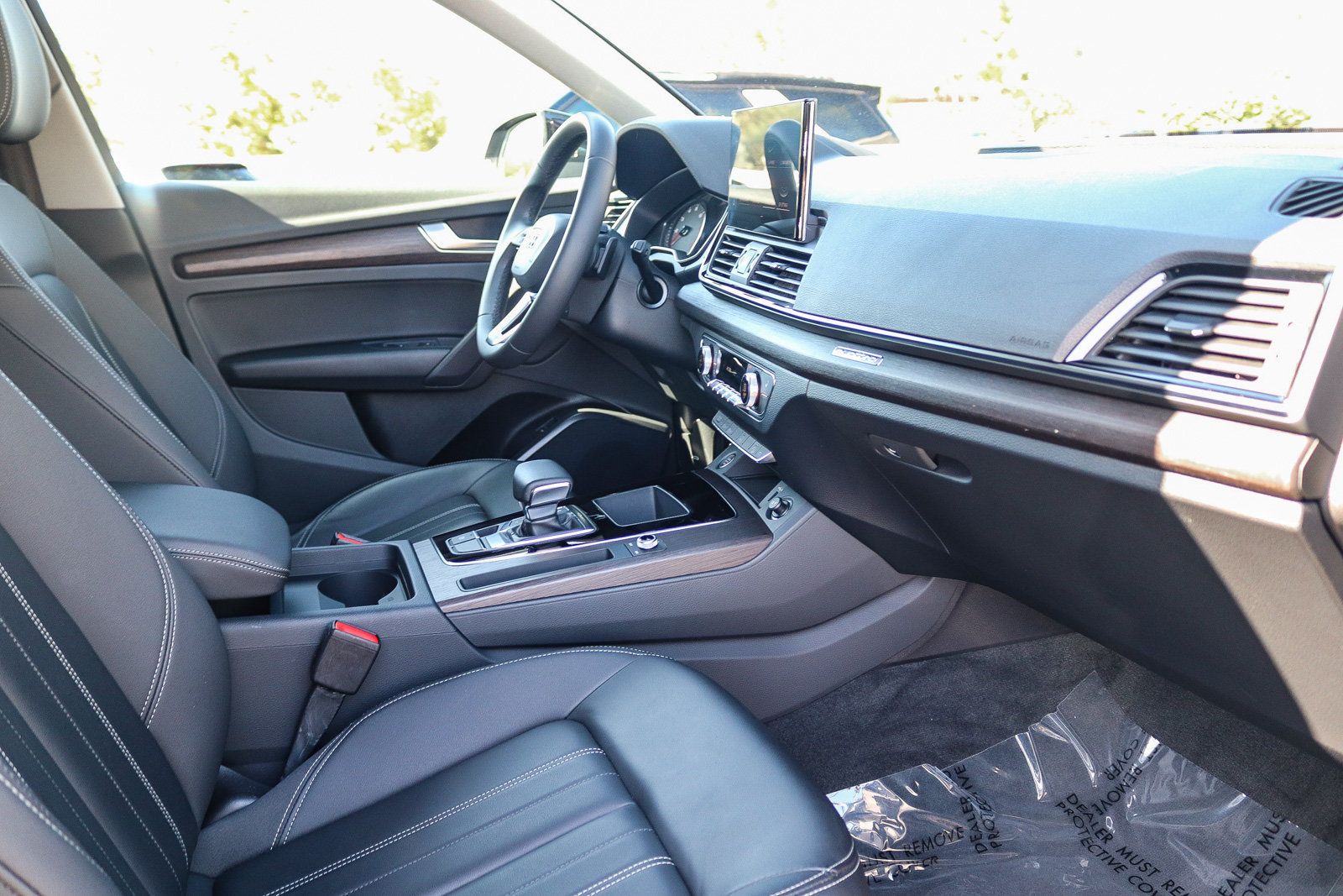 Used 2023 Audi Q5 2.0T Premium w/ Convenience Package AWD/4WD image 17