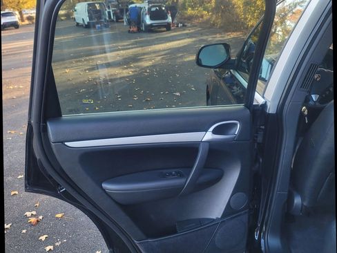 Used 2009 Porsche Cayenne image 19