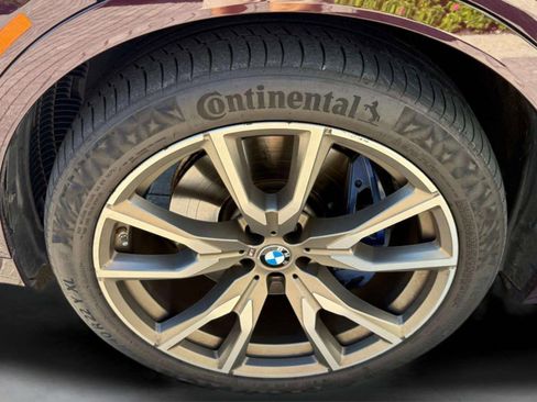 Used 2022 BMW X7 M50i image 35