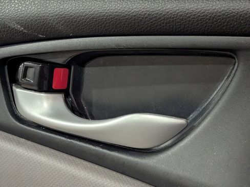 Used 2020 Honda Civic LX image 11