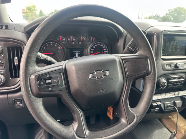 Used 2019 Chevrolet Silverado 1500 Custom Trail Boss w/ Custom Convenience Package AWD/4WD image 6