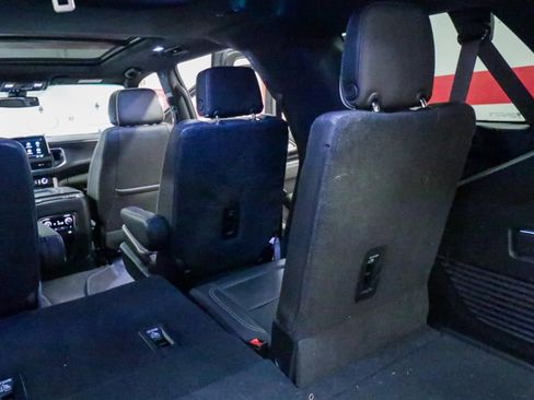 Used 2021 GMC Yukon SLT w/ SLT Premium Package image 25