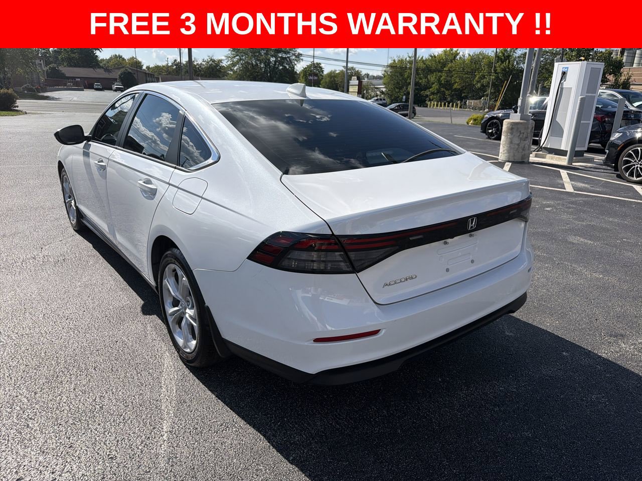Used 2025 Honda Accord LX image 27