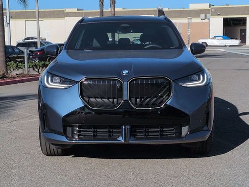 Used 2025 BMW X3 xDrive30i w/ Premium Package image 3