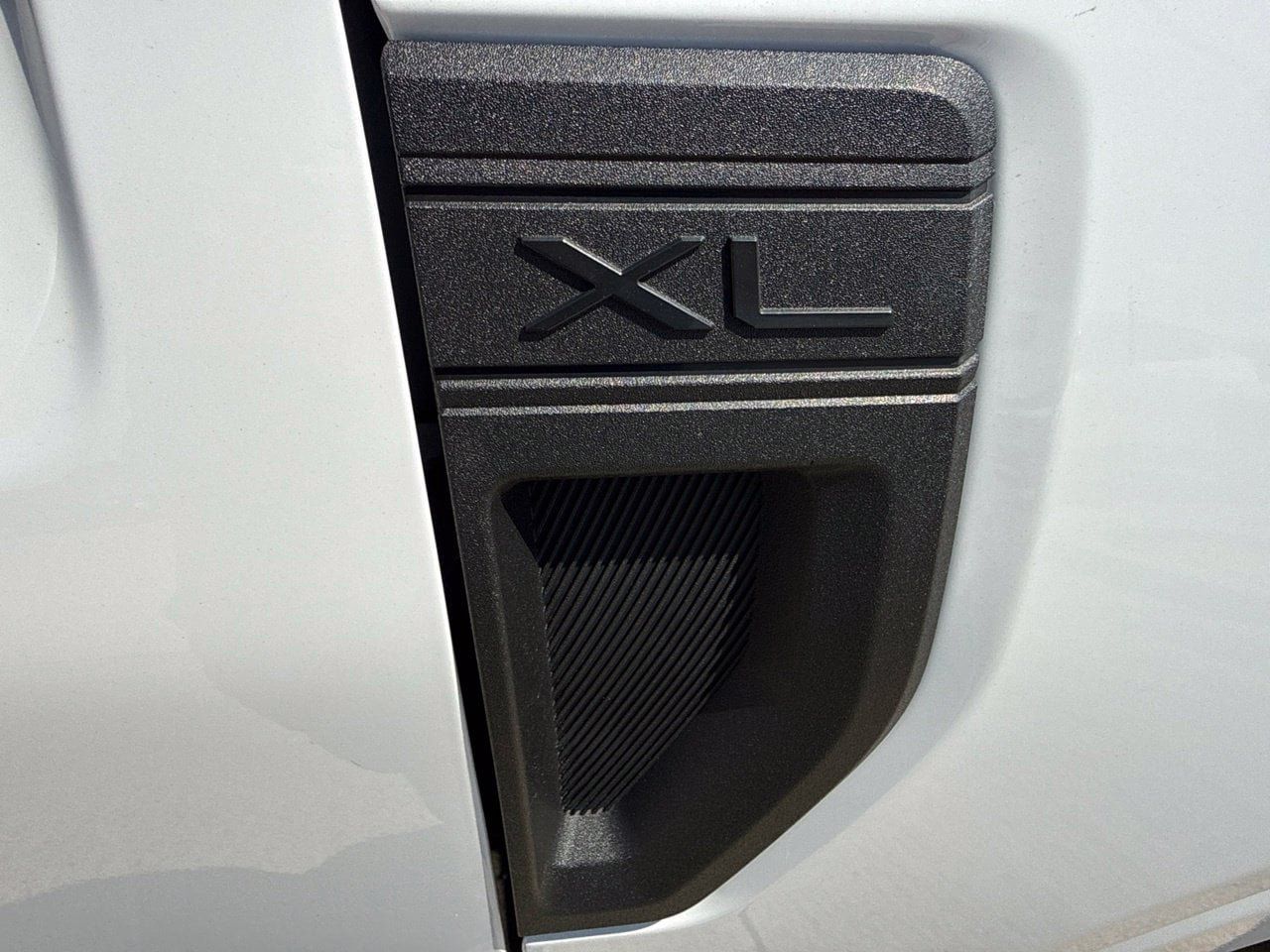 Used 2023 Ford Maverick XL FWD image 16