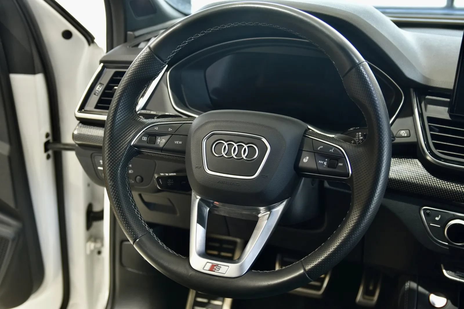Used 2023 Audi SQ5 Premium Plus w/ Premium Plus Package AWD/4WD image 20