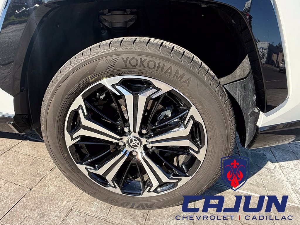 Used 2025 Toyota RAV4 XSE w/ Premium Package AWD/4WD image 34