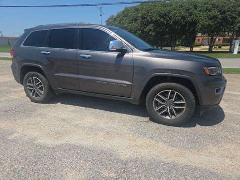 Used 2020 Jeep Grand Cherokee Limited w/ Luxury Group II RWD image 22