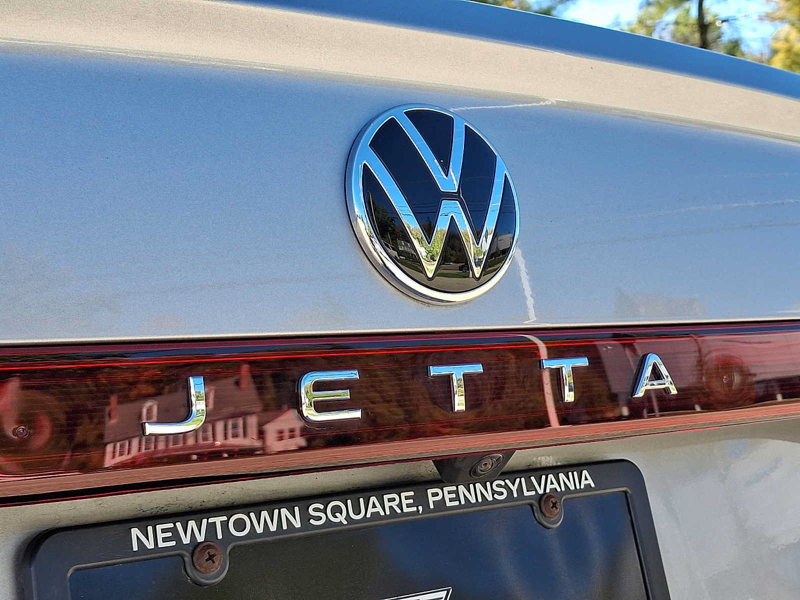 Used 2025 Volkswagen Jetta SEL FWD image 35
