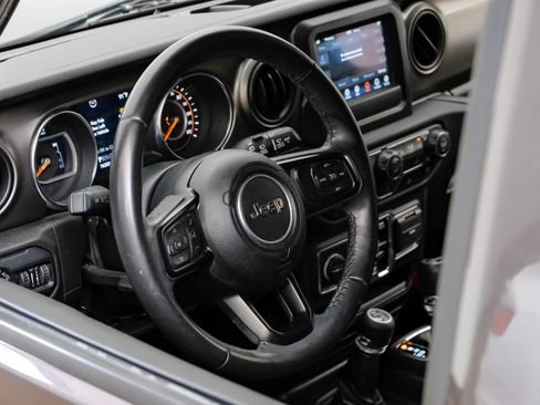 Used 2019 Jeep Wrangler Unlimited Sport S AWD/4WD image 19