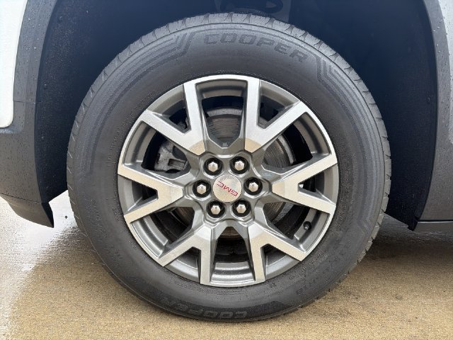 Used 2023 GMC Acadia SLE AWD/4WD image 19