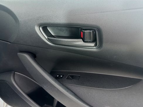 Used 2023 Toyota Corolla LE FWD image 30