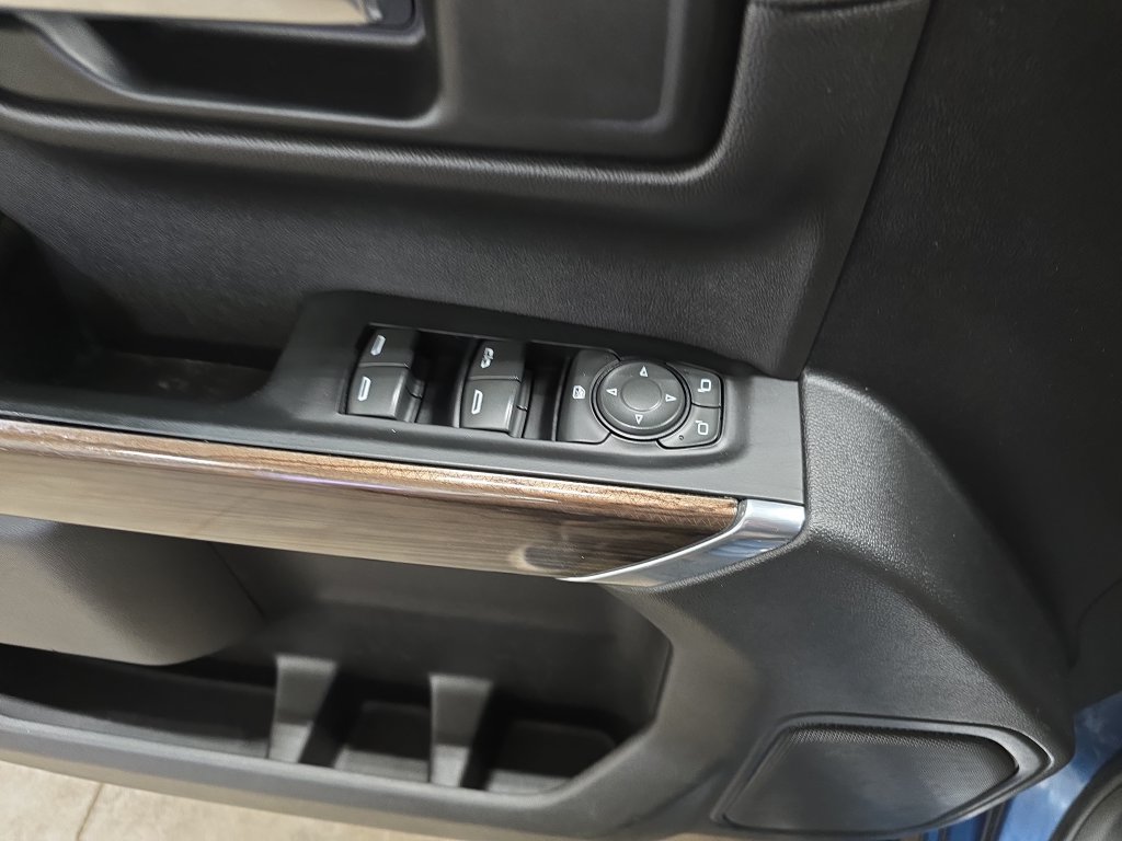 Used 2019 Chevrolet Silverado 1500 LT w/ All-Star Edition AWD/4WD image 27