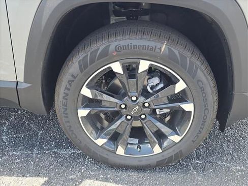 New 2026 Chevrolet Equinox RS FWD image 32