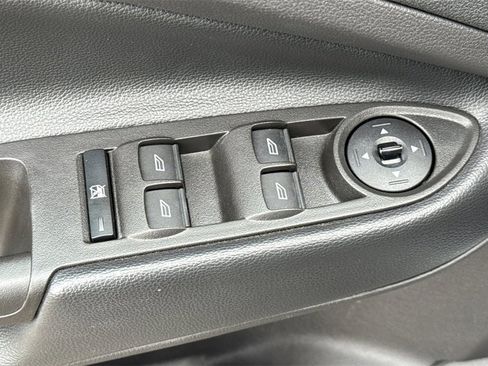 Used 2019 Ford Escape S image 15